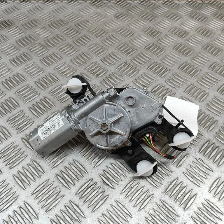 Aizmugurējā stikla tīrītāja motoriņš W000108530