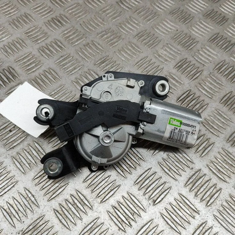 Rear window wiper motor – Land Rover Range Rover Sport L494 (2013-)