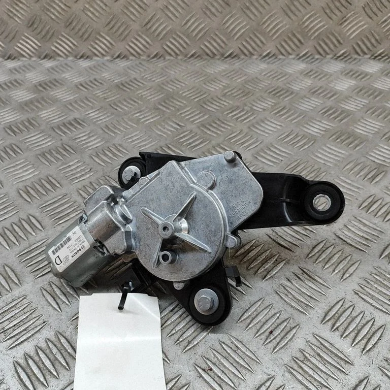 Aizmugurējā stikla tīrītāja motoriņš 0390205114