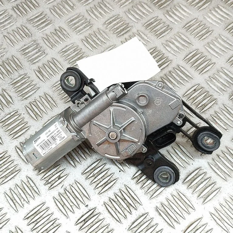 Aizmugurējā stikla tīrītāja motoriņš – Volkswagen Tiguan Allspace (2017-)