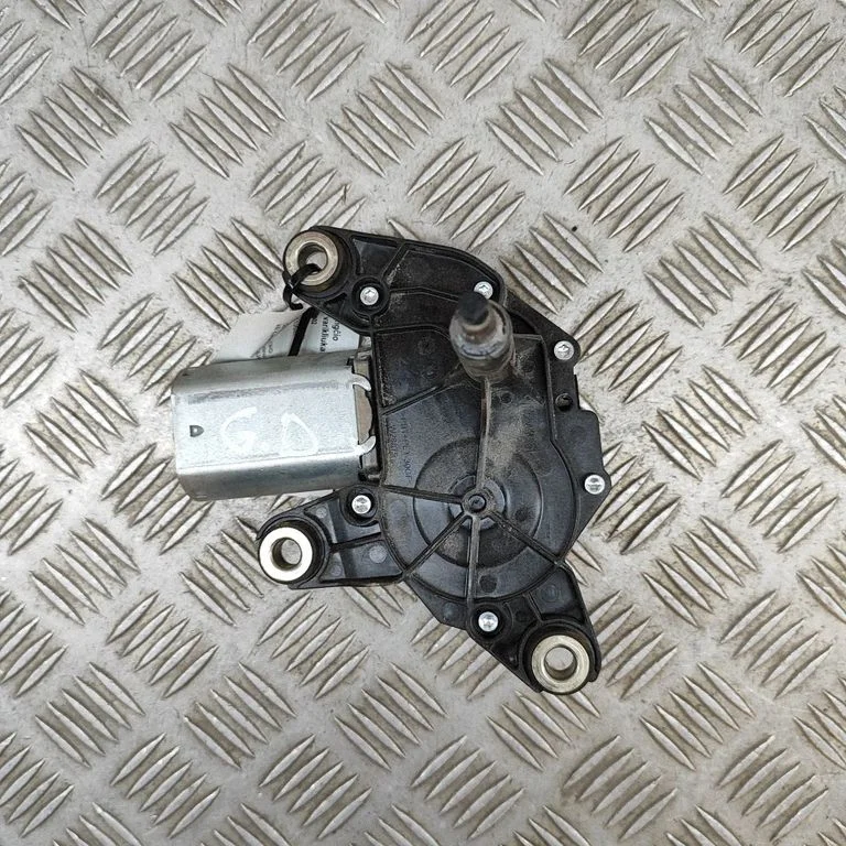 Tagaklaasi kojamehe mootor – Ford Transit Custom (2013-2023)