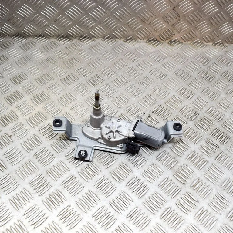 Aizmugurējā stikla tīrītāja motoriņš FK7217404AC