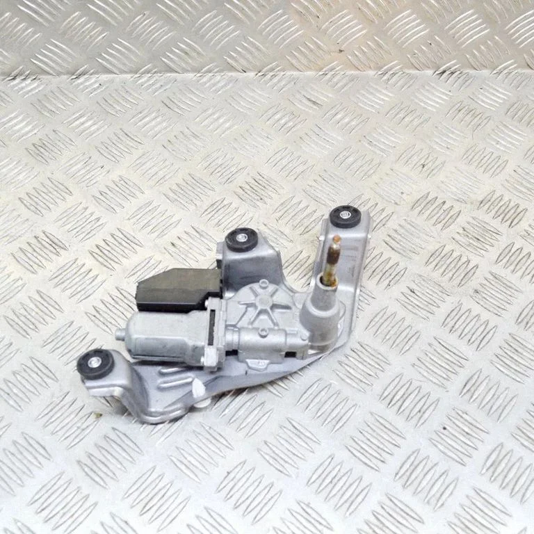 Aizmugurējā stikla tīrītāja motoriņš 8513002050