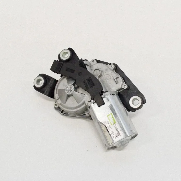 Aizmugurējā stikla tīrītāja motoriņš DK6217404AA