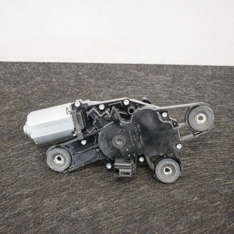 Rear window wiper motor – Ford Fiesta ST (2013-2017)