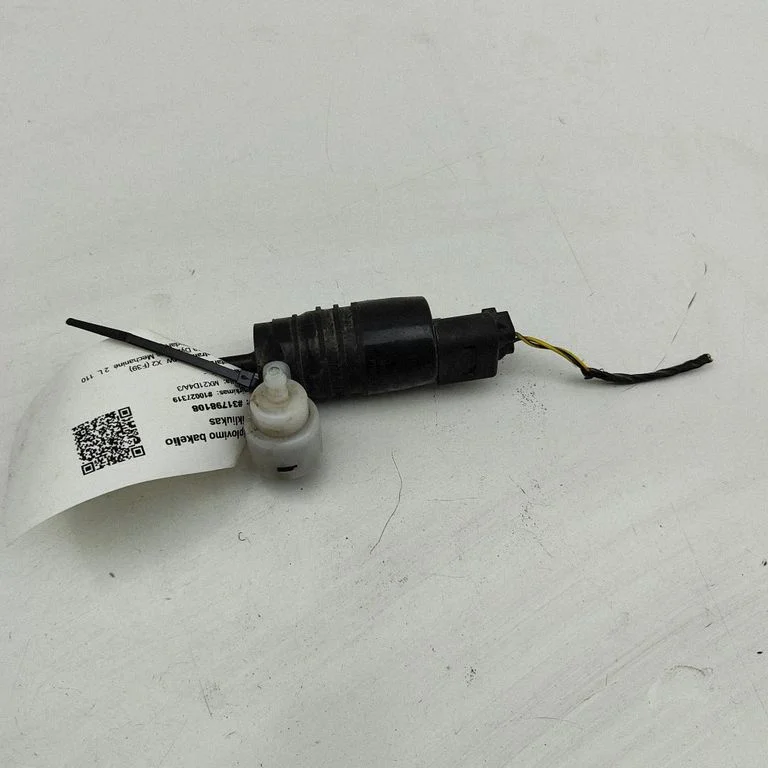 Windscreen/windshield washer pump 7388349 – BMW X2 F39 (2018-2023)