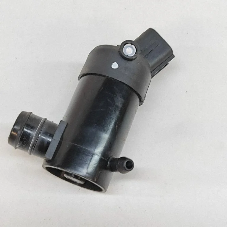 Klaasipesuvedeliku pump (klaaside) 958103T500 – KIA EV6 (2021-)