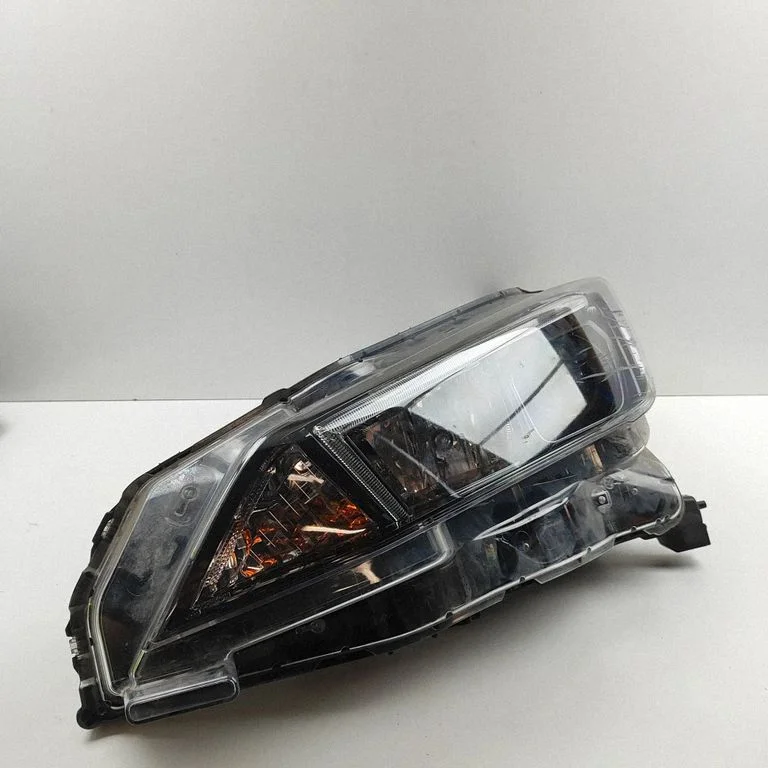 Esituli 260605SH0A – Nissan Leaf II (ZE1) (2017-2025)