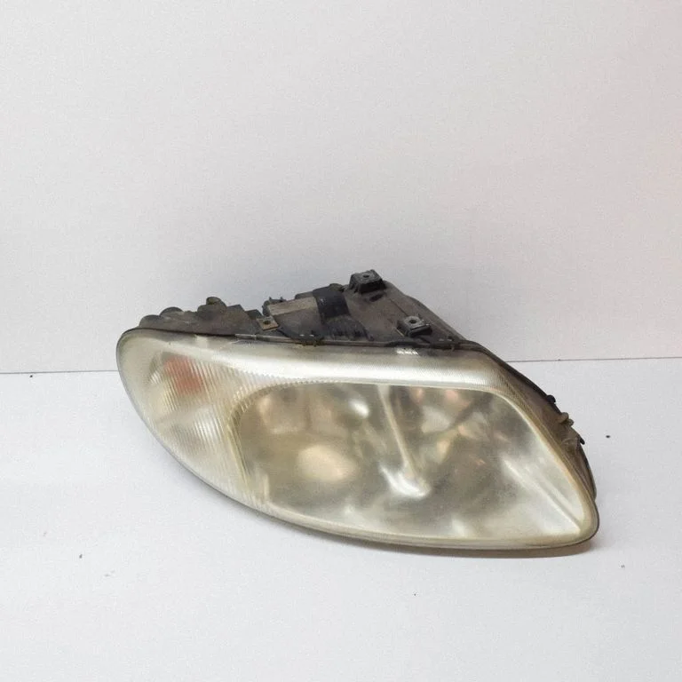 Headlight/headlamp – Chrysler Grand Voyager IV (2001-2007)