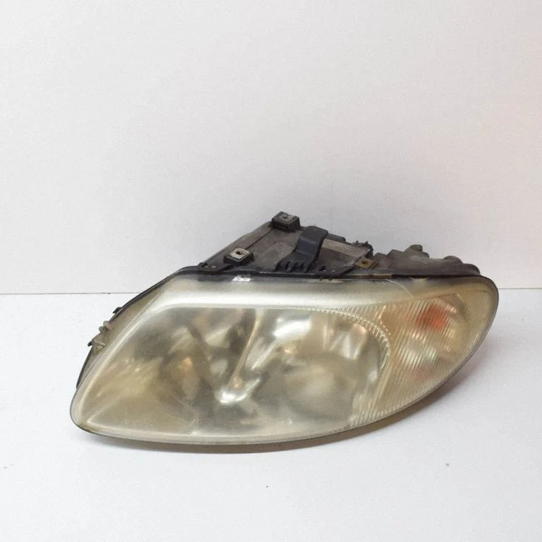 Headlight/headlamp – Chrysler Grand Voyager IV (2001-2007)