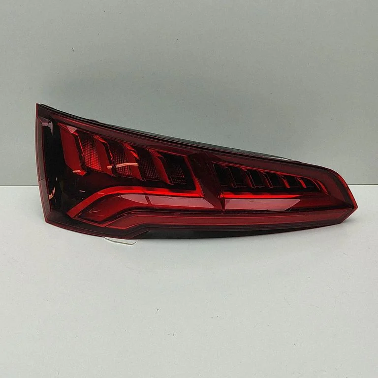 Rear/tail lights 80A945093B