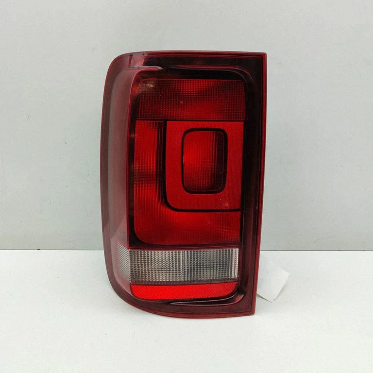 Rear/tail lights – Volkswagen Amarok (2010-2020)