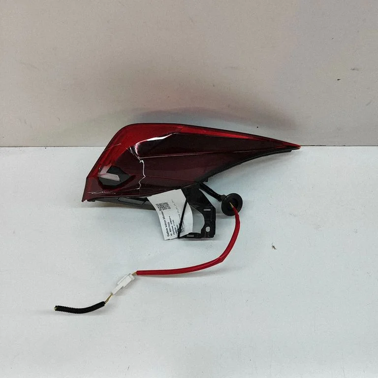 Tagatuli keres 8156176321 – Lexus UX (2018-)