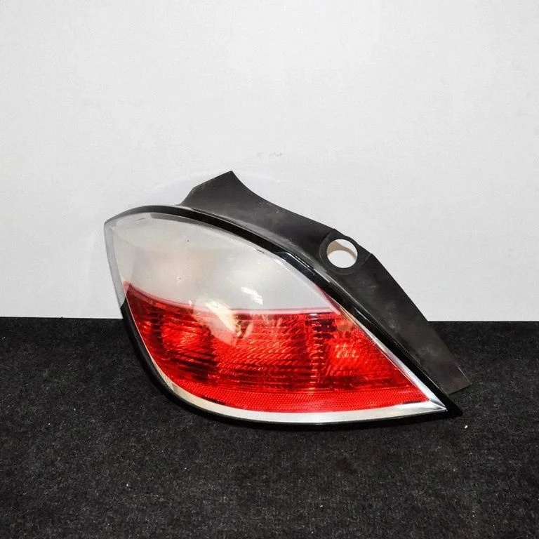 Rear/tail lights – Opel Astra H (2004-2012)