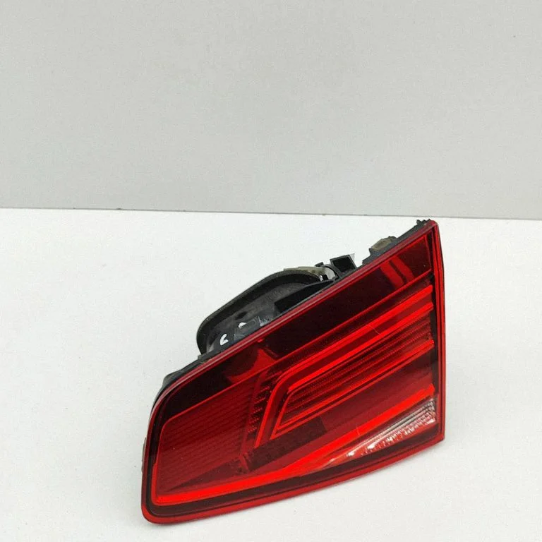 Tailgate rear/tail lights – Volkswagen Passat B7 USA (2012-2019)