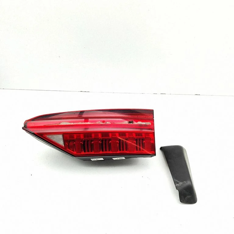 Tailgate rear/tail lights 4K5945094A