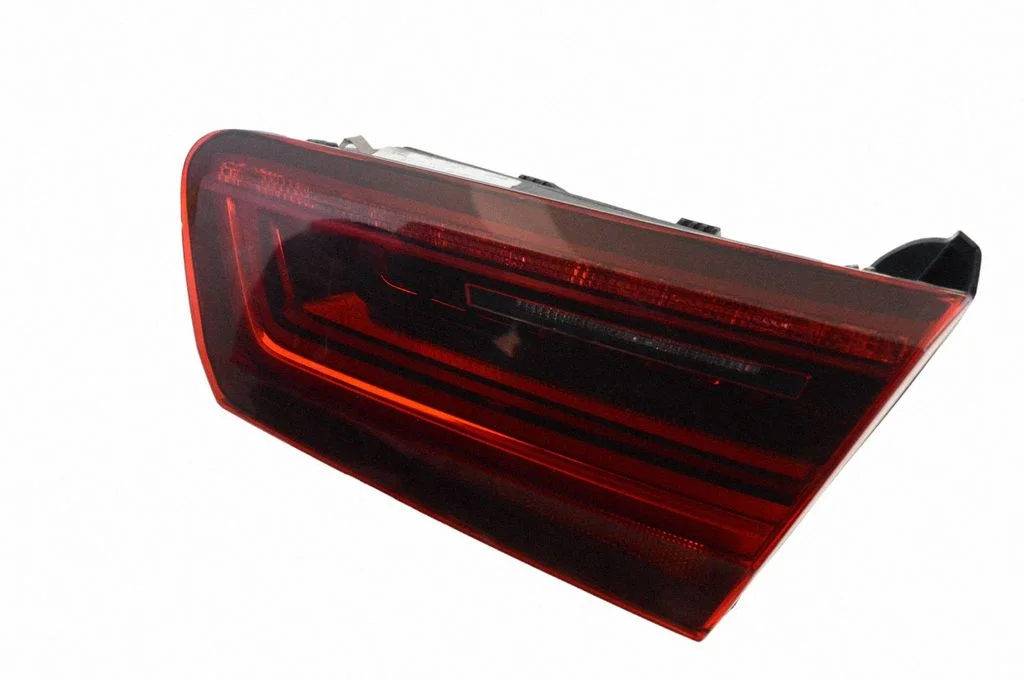 Tailgate rear/tail lights – Audi A6 S6 C7 4G (2011-2018)