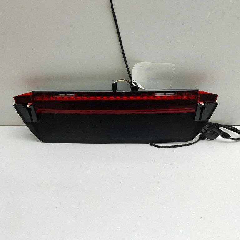 Papildu stopgaismas lukturis 3G5945087A