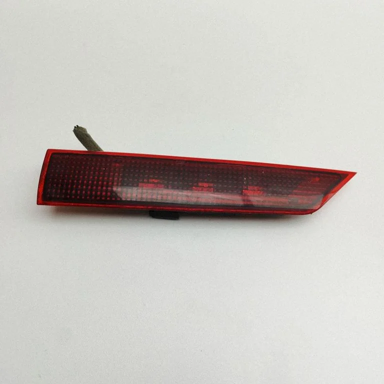 Papildu stopgaismas lukturis GK2114N408BB