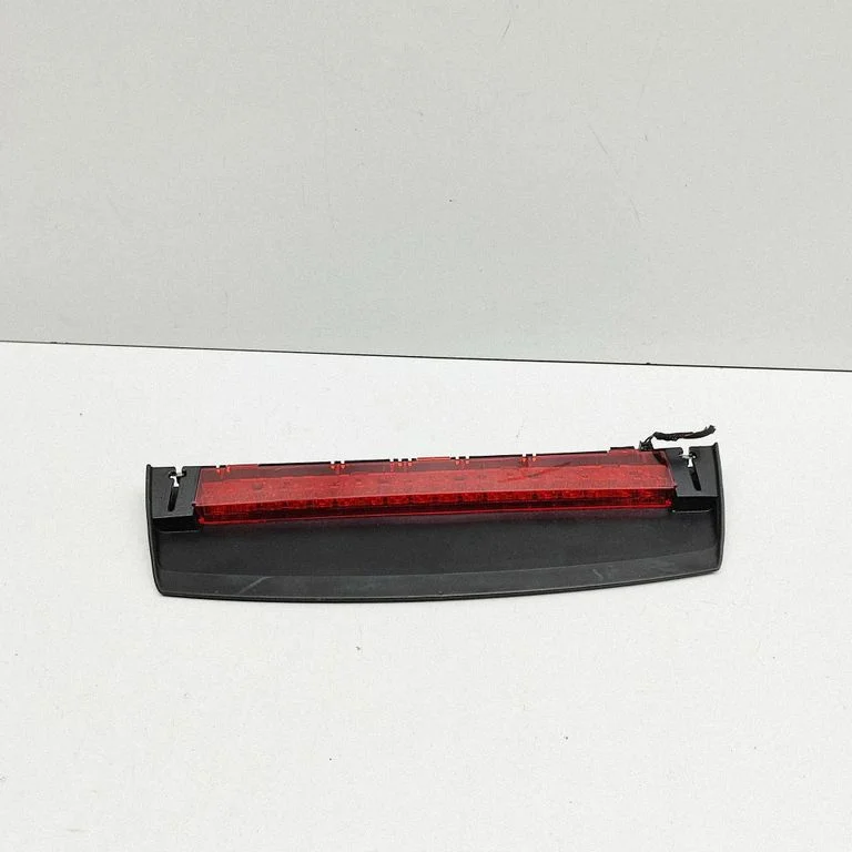 Papildu stopgaismas lukturis 4G5945097