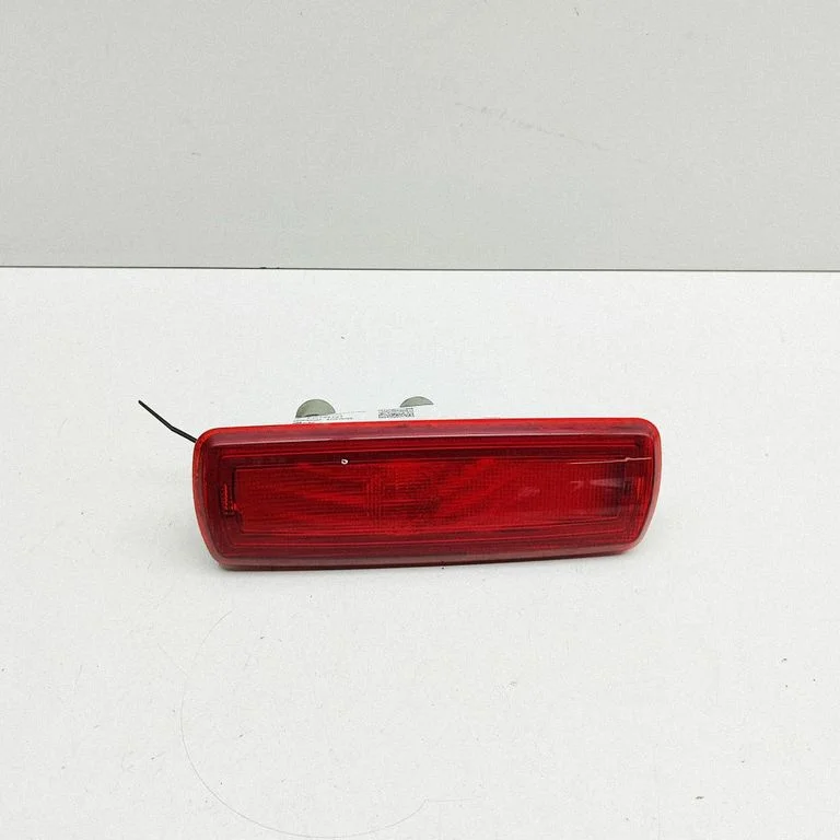 Third/center stoplight – Opel Vivaro (2014-2018)