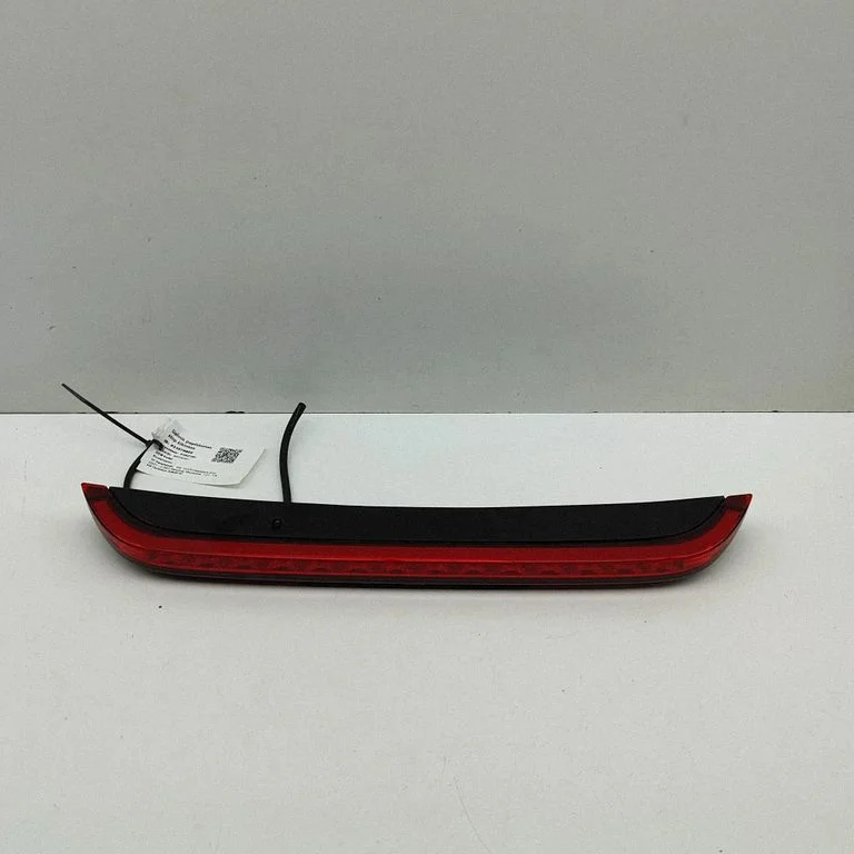 Third/center stoplight 92700J7000 – KIA Ceed (2018-)