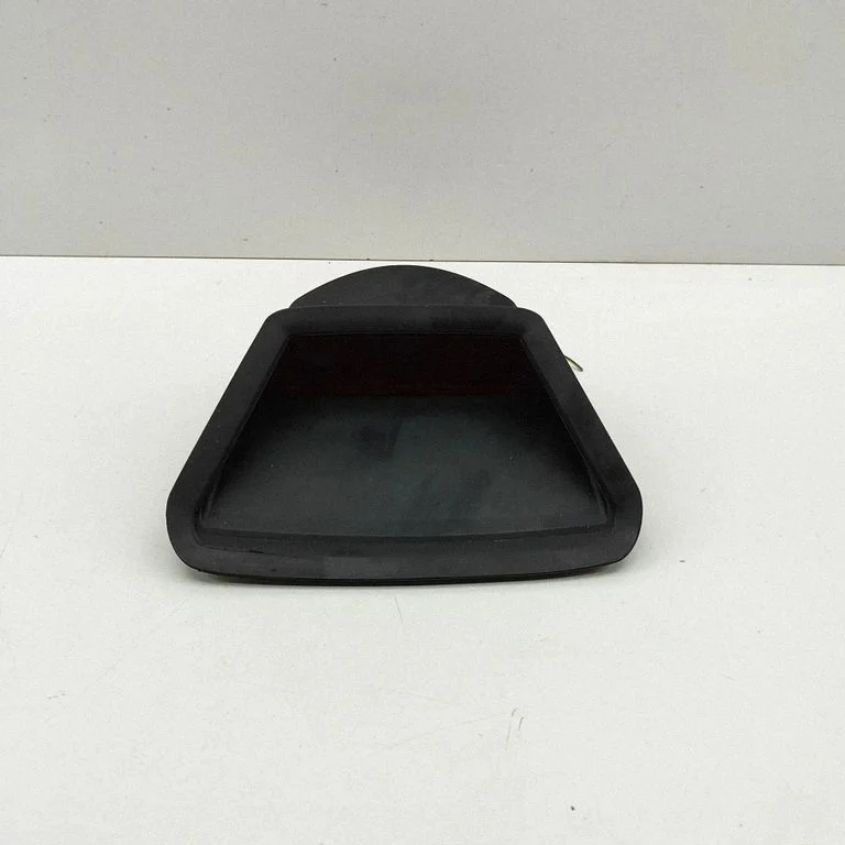 Papildu stopgaismas lukturis 8352788
