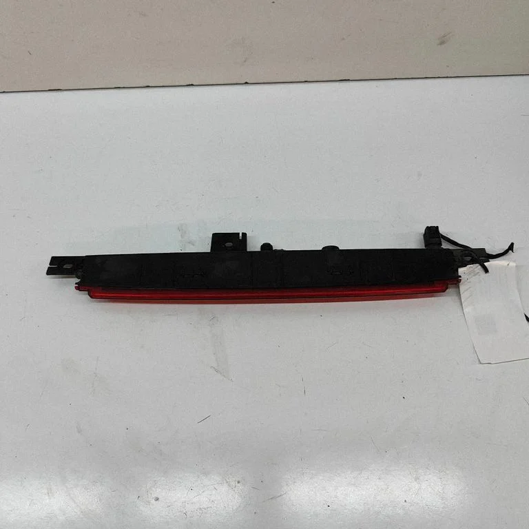 Third/center stoplight 7487689 – BMW X2 F39 (2018-2023)