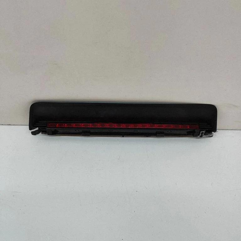 Papildu stopgaismas lukturis A2229067203