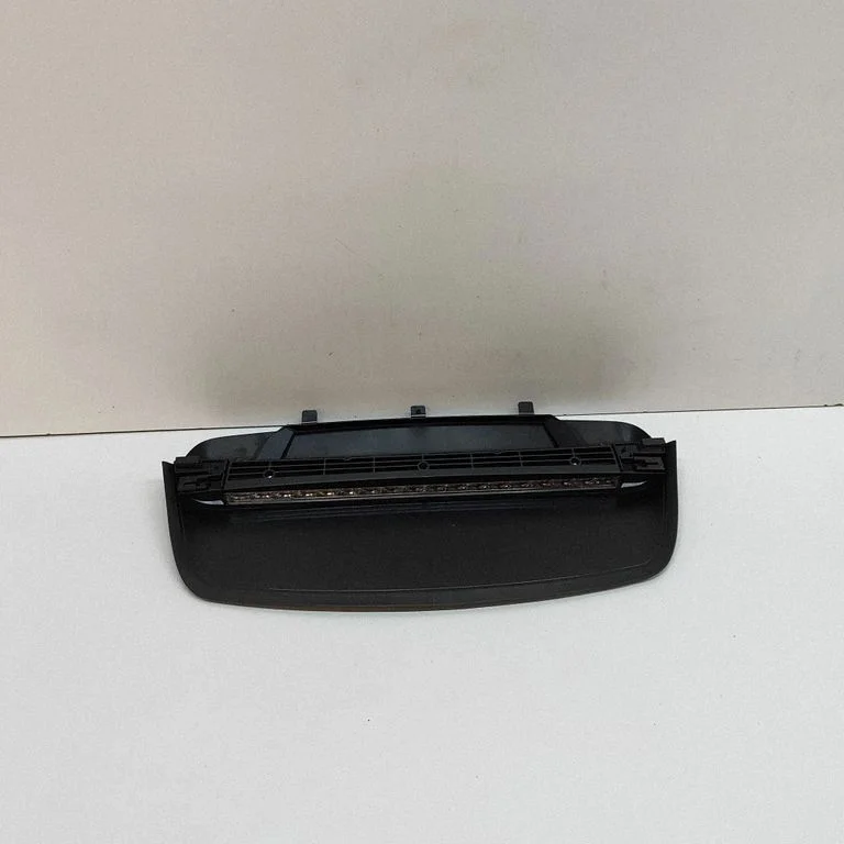 Papildu stopgaismas lukturis – Mercedes-Benz CLA klase C118 X118 (2019-)