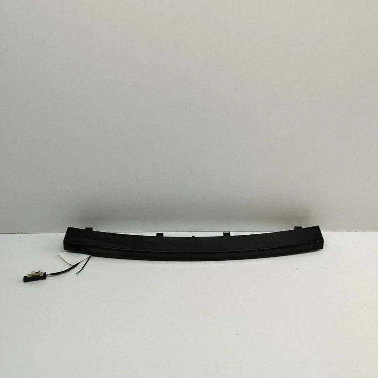 Papildu stopgaismas lukturis FK7213A613AC