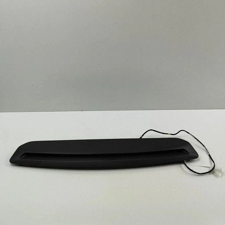 Papildu stopgaismas lukturis – Mercedes-Benz E klase W213 (2016-)