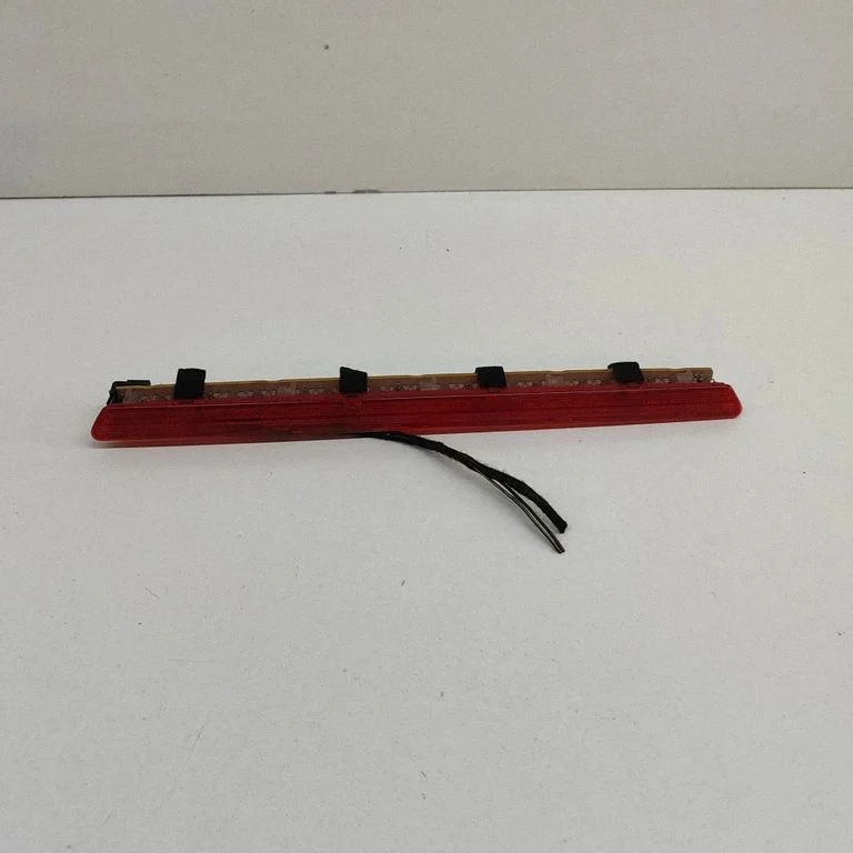 Papildu stopgaismas lukturis E26035