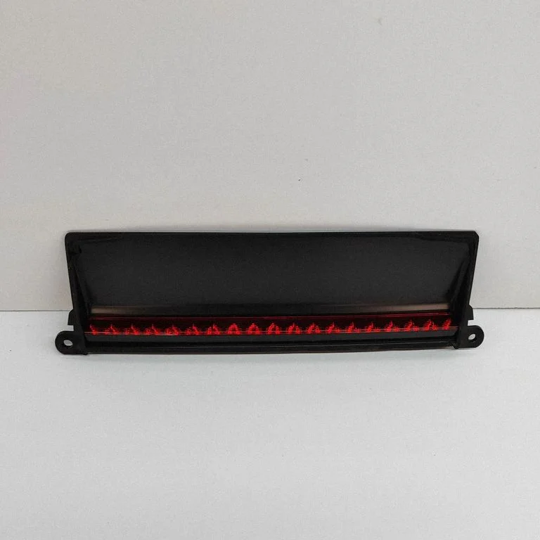 Third/center stoplight – Porsche Panamera (970) (2009-2017)