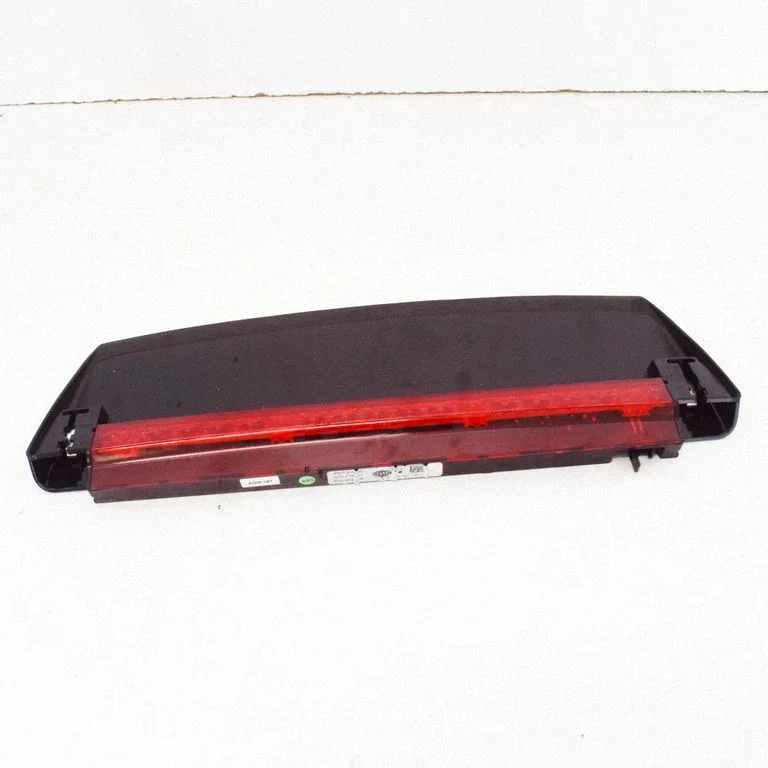 Papildu stopgaismas lukturis – Audi A4 Allroad B8 (2008-2016)