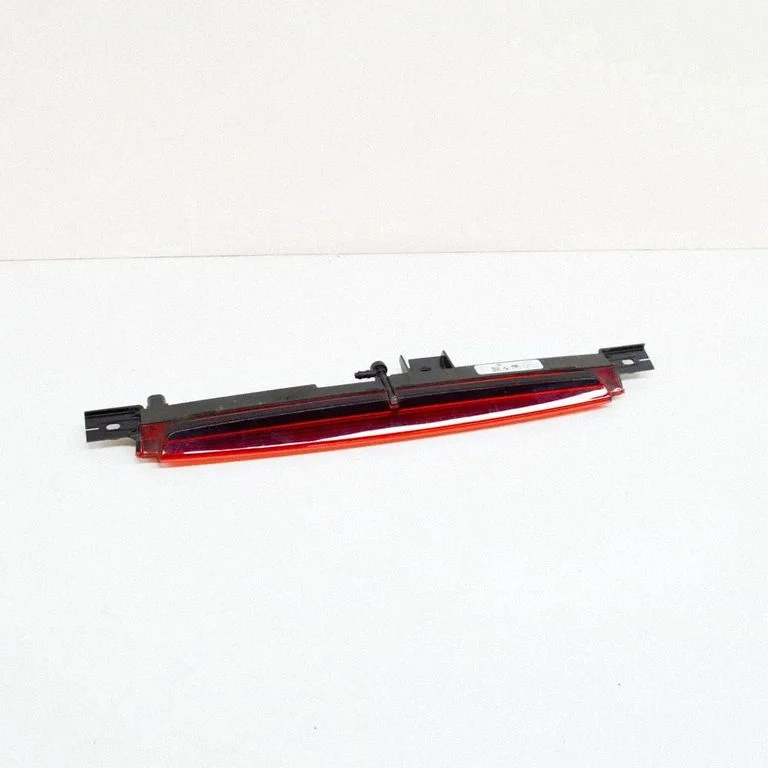 Third/center stoplight 7487689 – BMW X2 F39 (2018-2023)