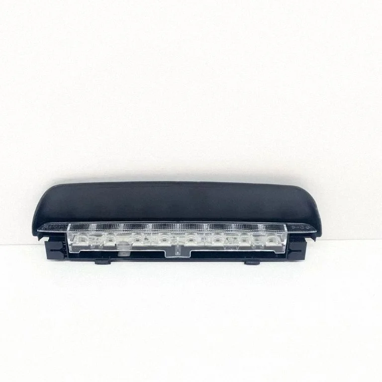 Papildu stopgaismas lukturis 7296108