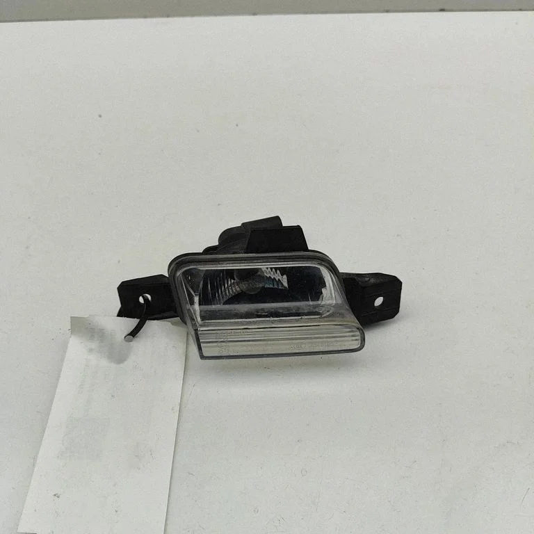Rear tail light reflector 5N0941071