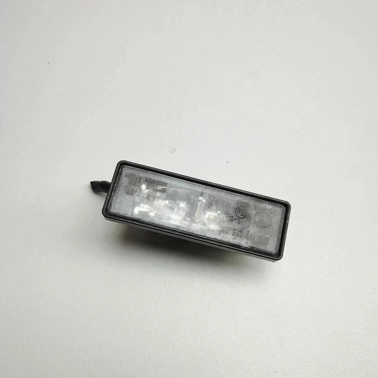Numbrimärgi valgustus 265105MP0A