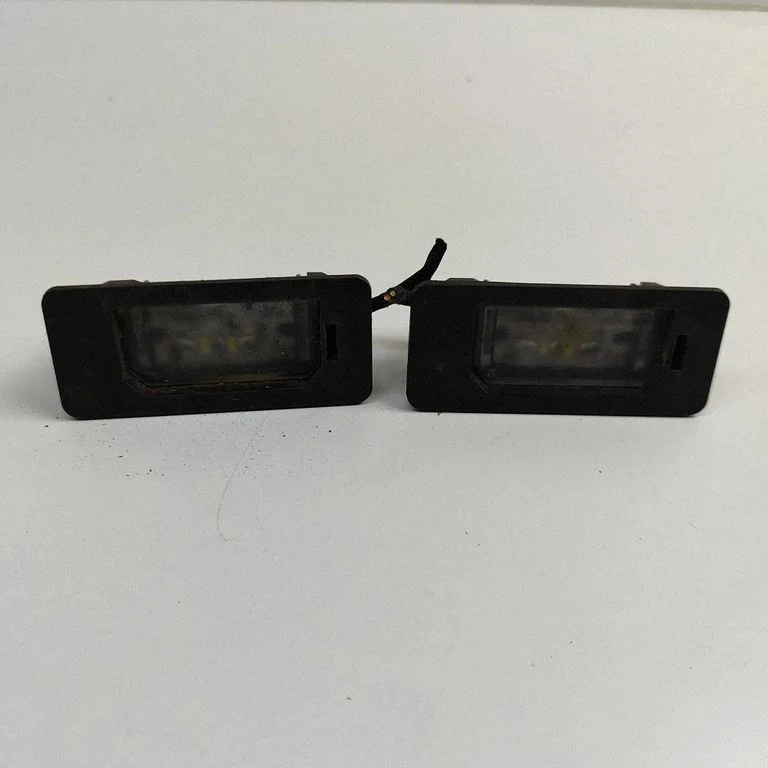 Number plate light 9481841