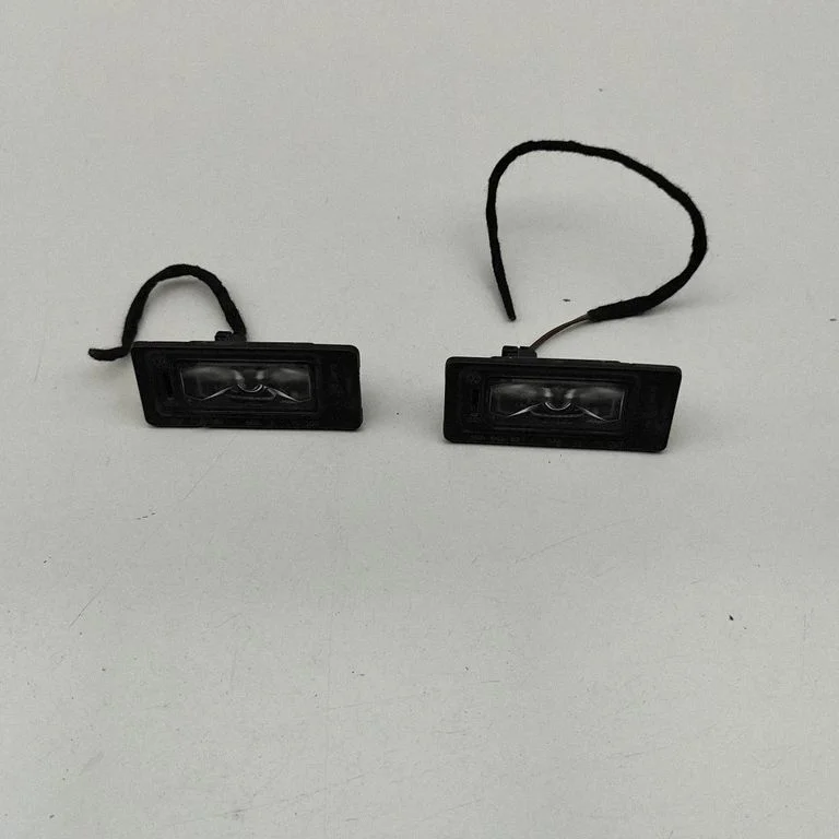 Numura zīmes apgaismojums 5NA943021