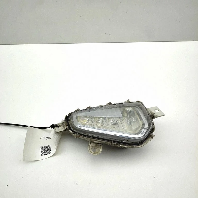 Priekšējais miglas lukturis 31395922