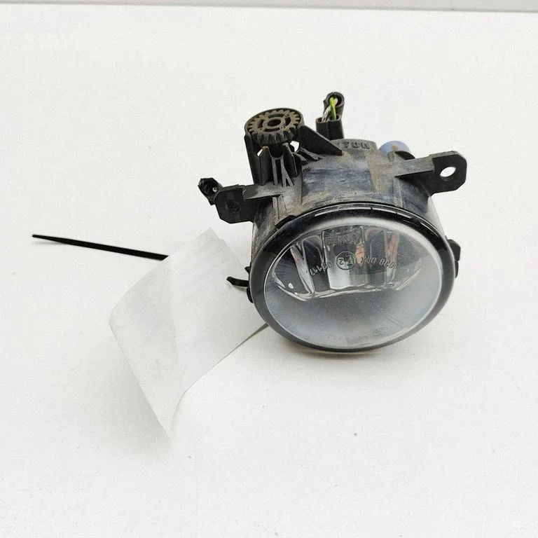 Priekšējais miglas lukturis 6208Q3
