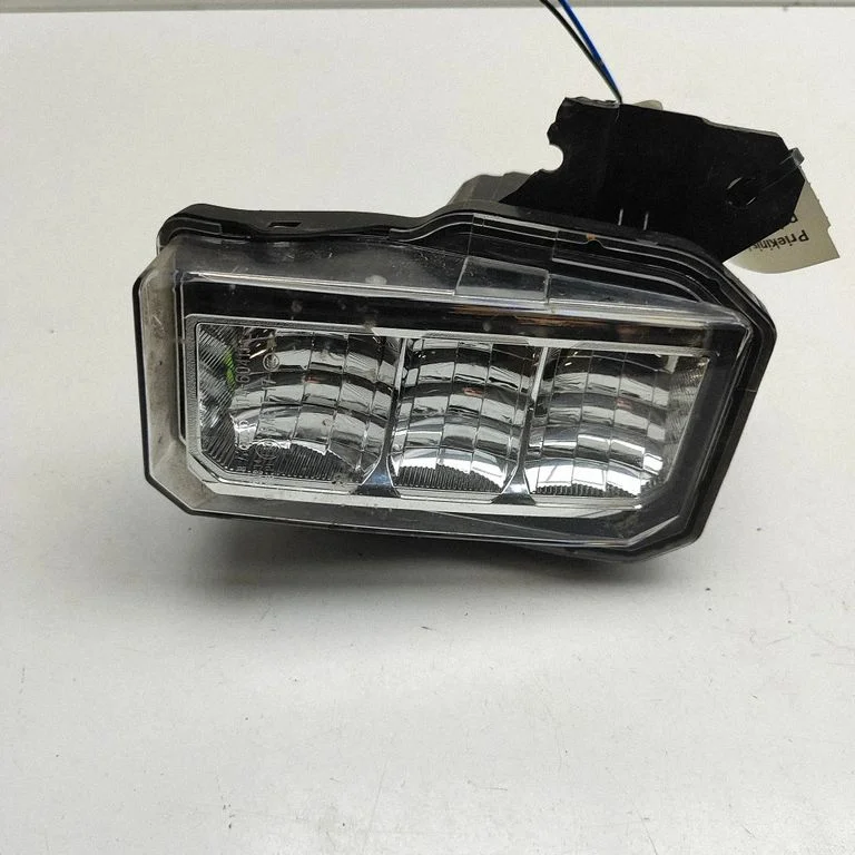 Priekšējais miglas lukturis 84501SJ010
