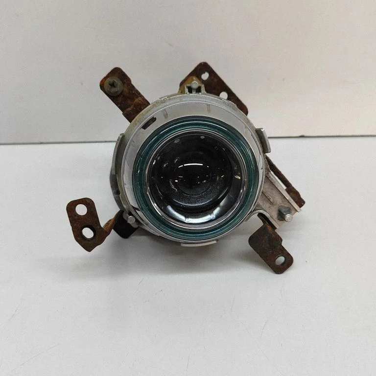 Priekšējais miglas lukturis 92202E4010