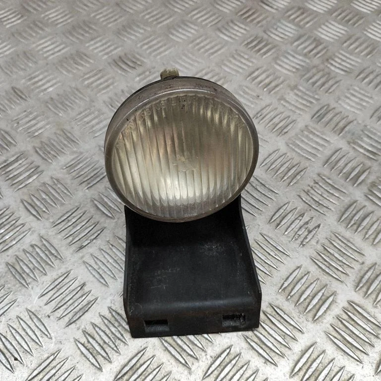 Front fog light – left