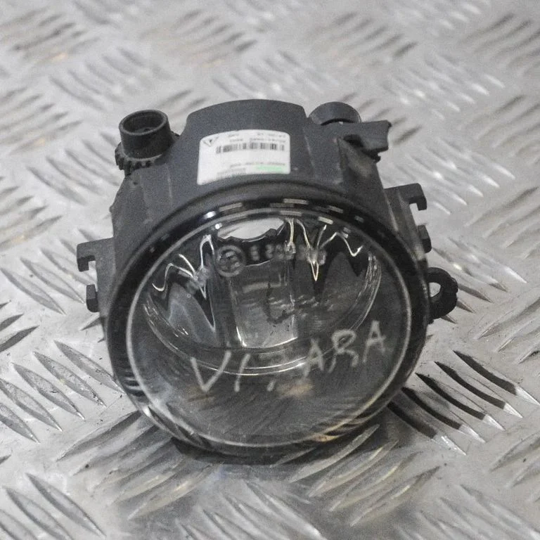 Halogen przedni – Suzuki Grand Vitara I (1998-2005), prawa