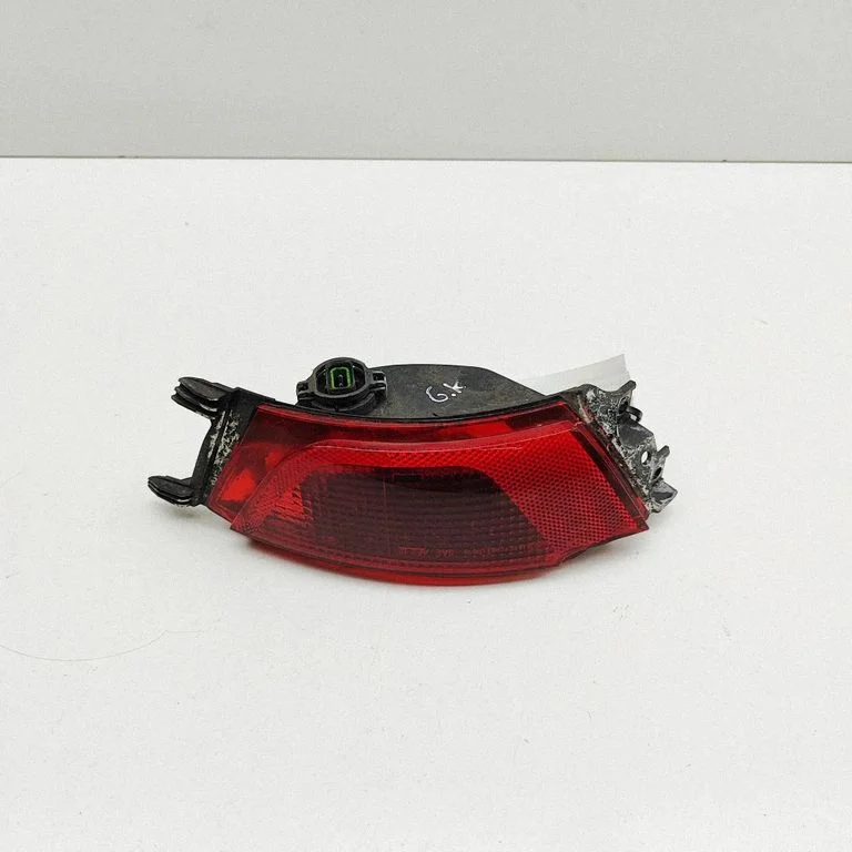 Aizmugurējais miglas lukturis DK6215K273AA
