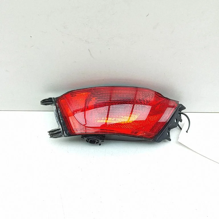 Aizmugurējais miglas lukturis DK6215K273AA
