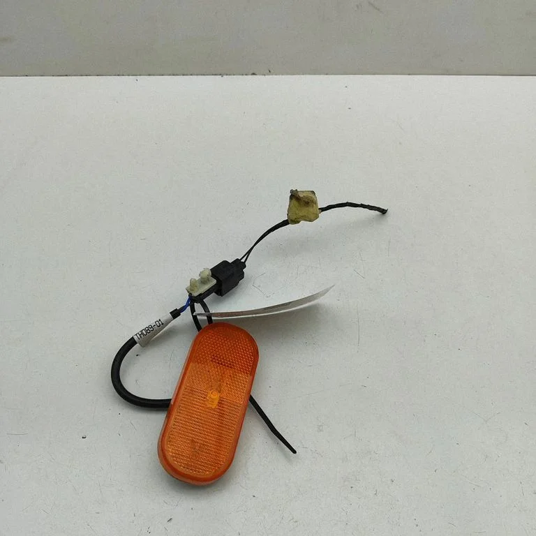 Front fender indicator light BK3115442CB